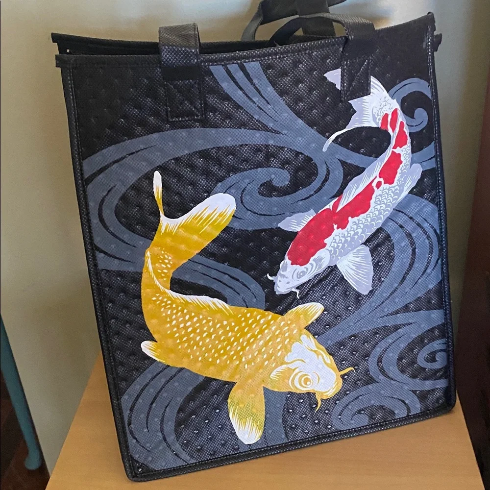 Insulated koi design Tote Bag